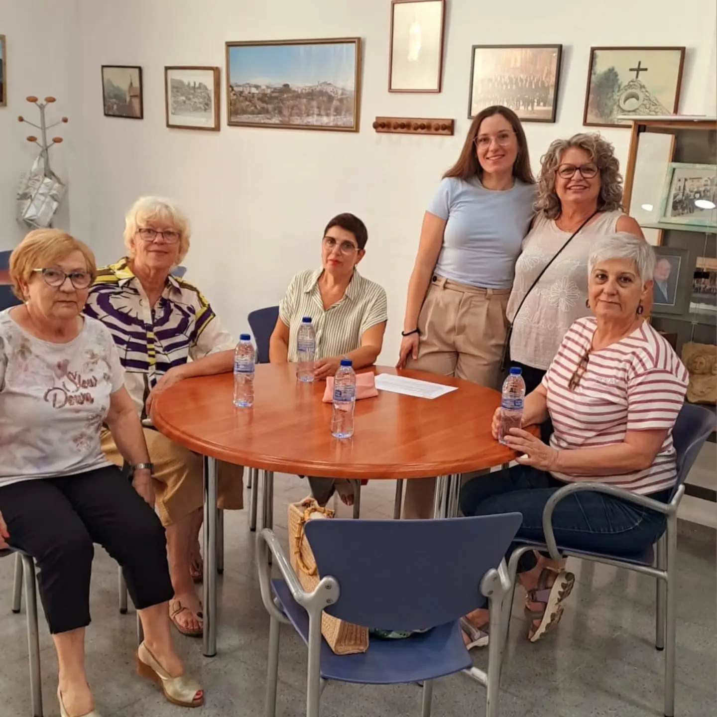 grupo-de-mujeres-mayores